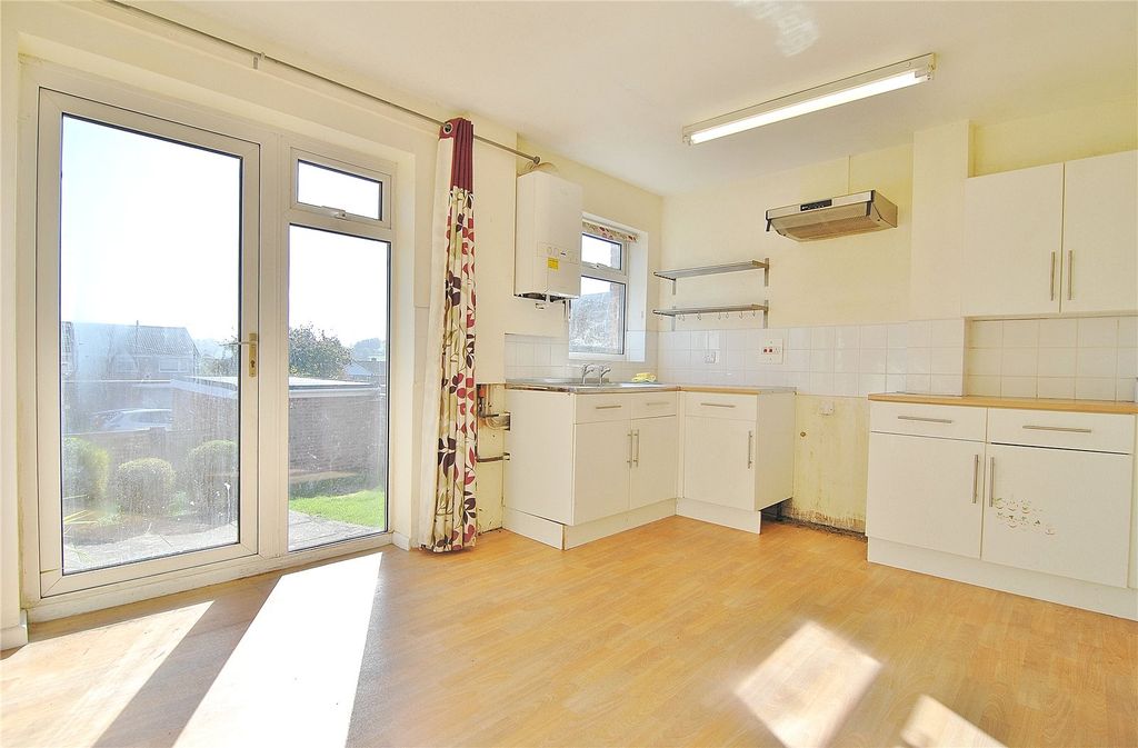 Property photo 3 of 11 Picture No. 14