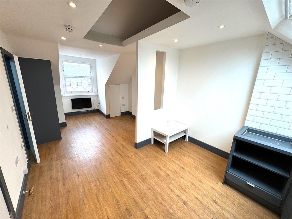 Property photo 2 of 5 Photo 5A.Jpg