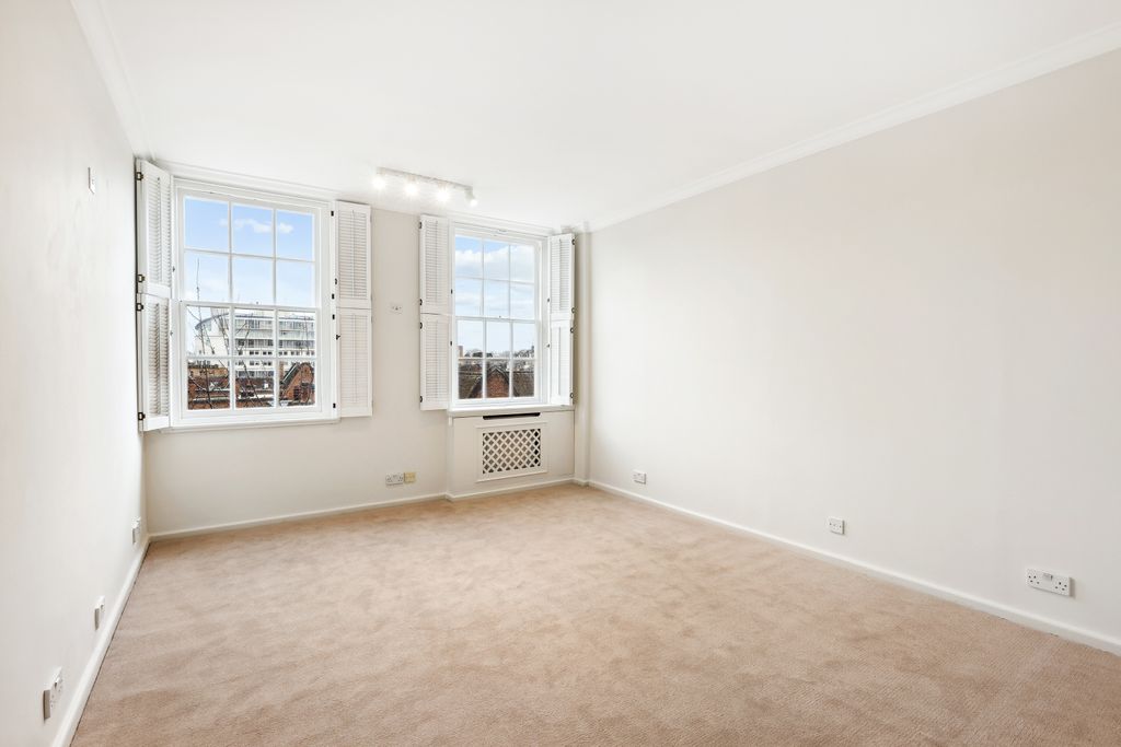 Property photo 3 of 15 Cranmer Court (14)