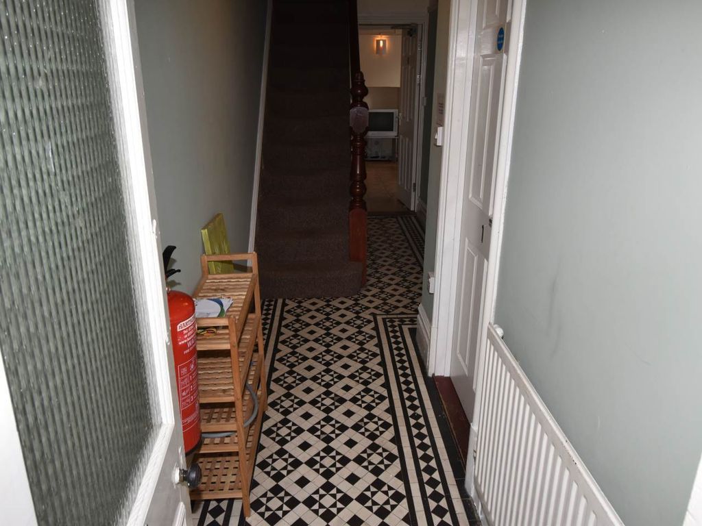 Property photo 3 of 13 Inner Hallway