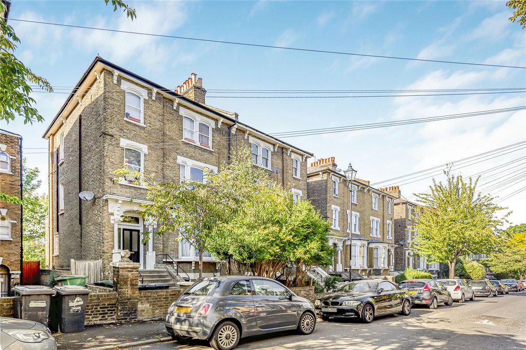 Property photo 1 of 8 Picture No. 15