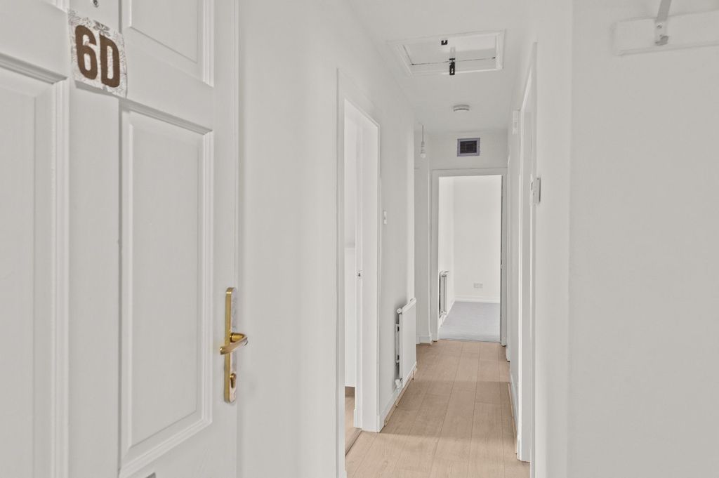 Property photo 2 of 12 Hall