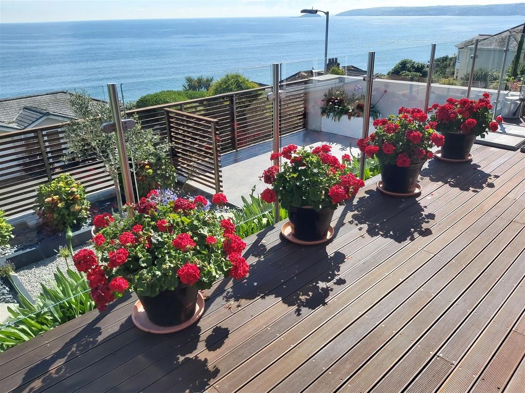 Property photo 3 of 40 Rr Top Deck.Jpg