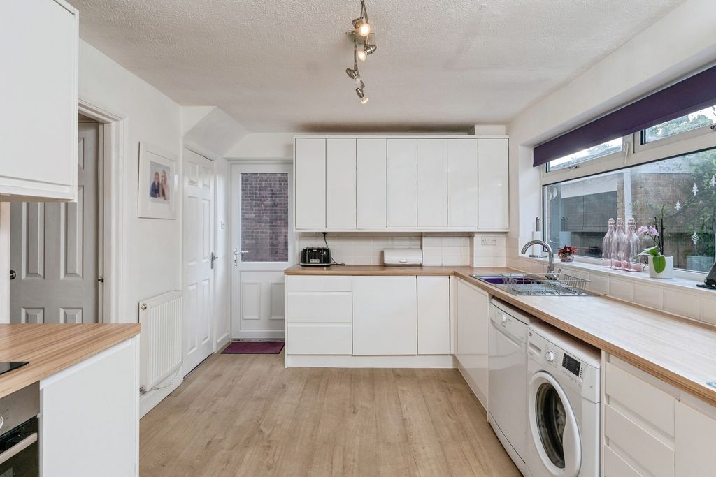 Property photo 2 of 23 Pbox-Img.Jpg