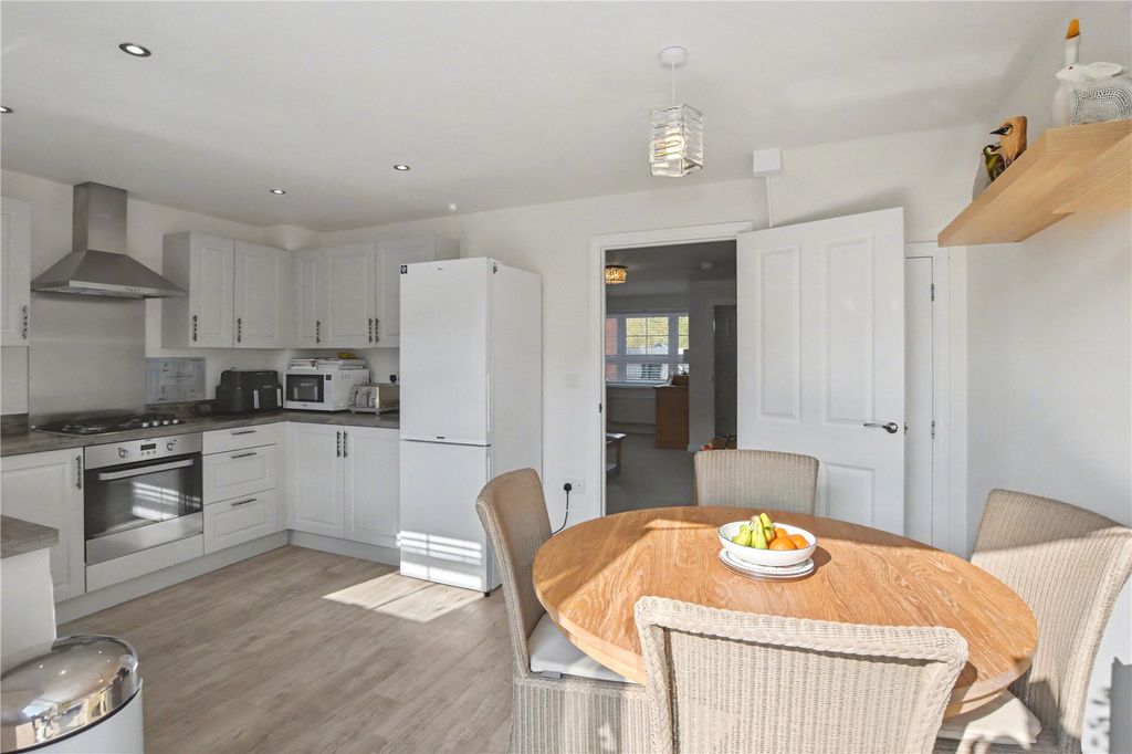 Property photo 3 of 12 Picture No. 04