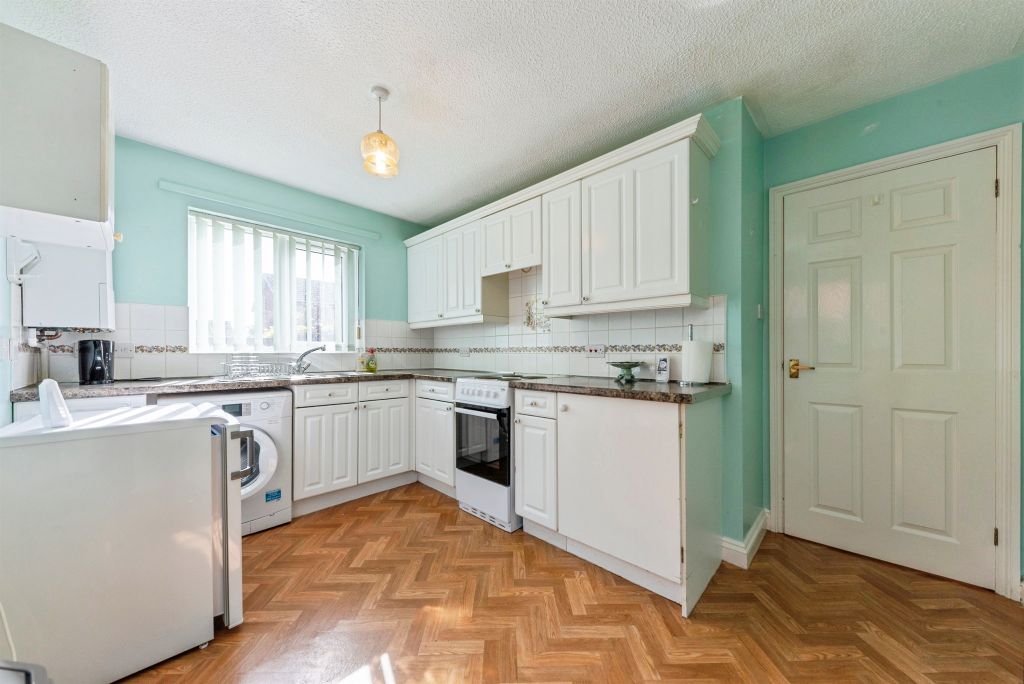 Property photo 2 of 14