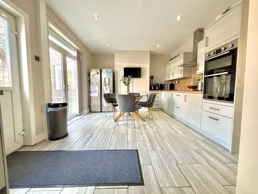 Property photo 2 of 14 Img_0756.Jpeg