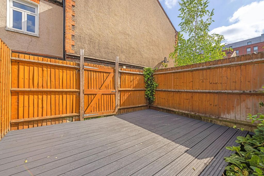 Property photo 3 of 15 Garden (1).Jpg