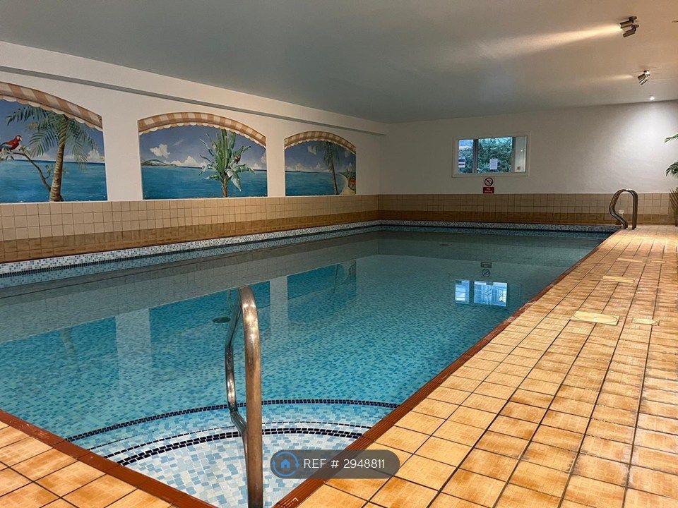 Property photo 1 of 8 Shared Pool