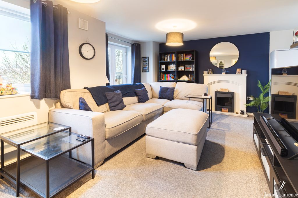 Property photo 2 of 12