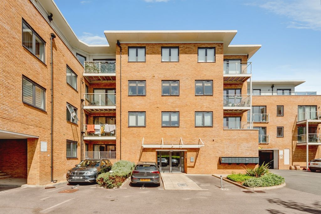 Property photo 1 of 10