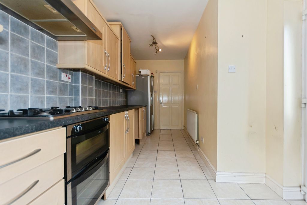 Property photo 2 of 17 Photo