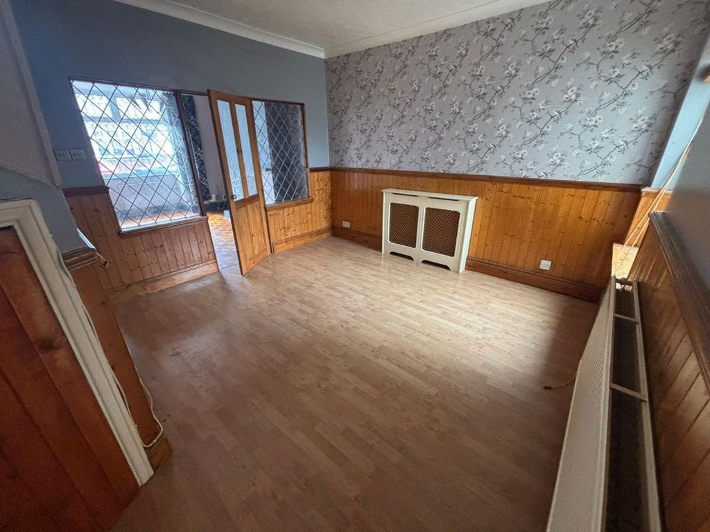 Property photo 3 of 10 Image 3