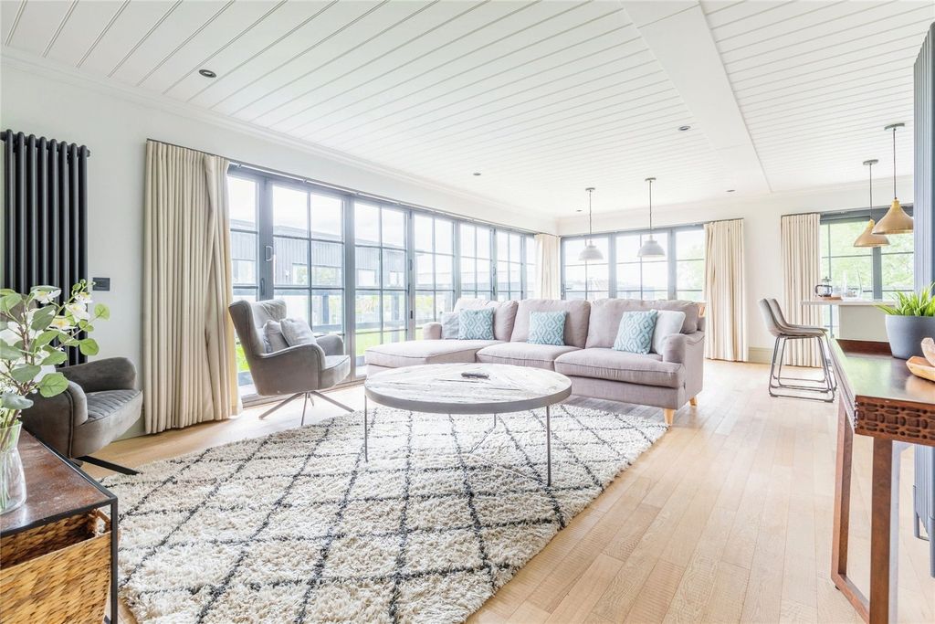 Property photo 1 of 15 Picture No. 10