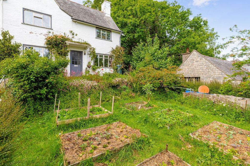 Property photo 2 of 30