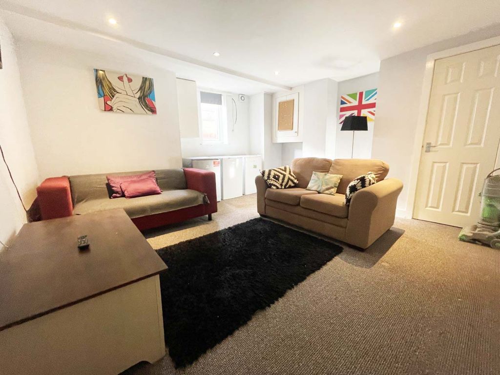 Property photo 3 of 19 0 General