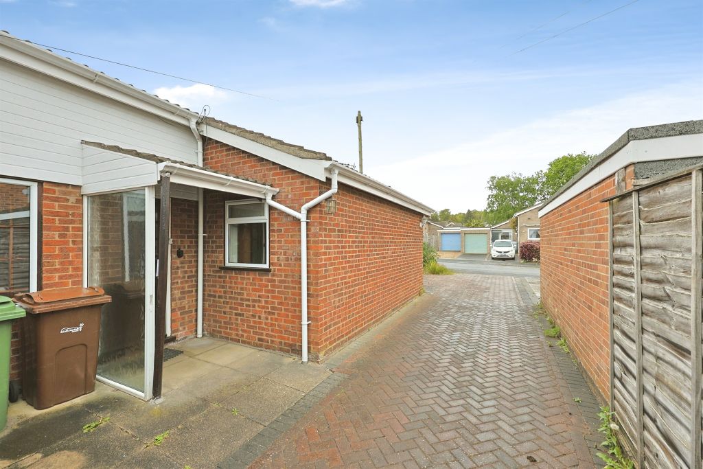 Property photo 2 of 10