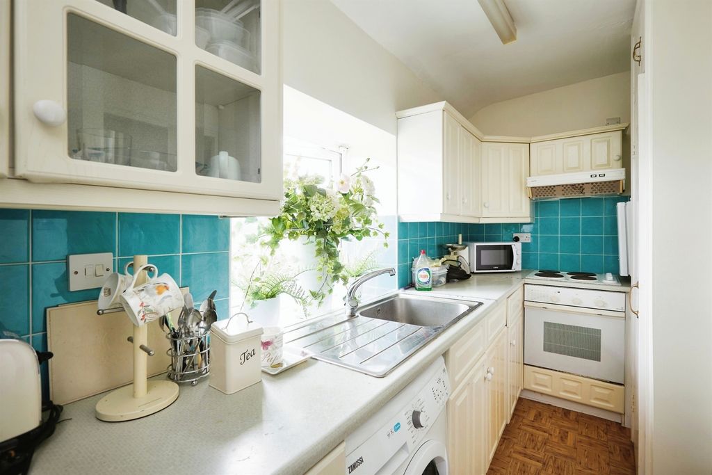 Property photo 2 of 15