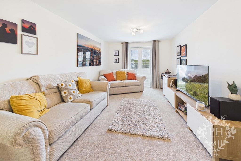 Property photo 2 of 11 29F97Dbe5Ca14Eeca5938c94c8E4Ef0F_100_Cam02002G0-Pr