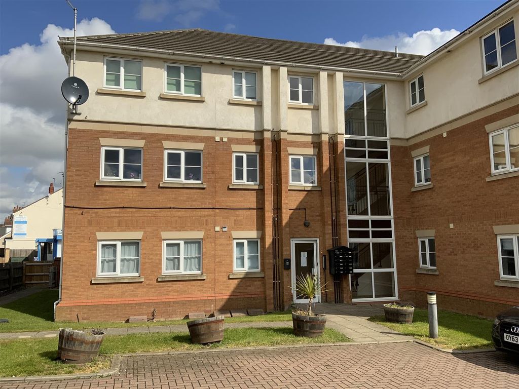 Property photo 2 of 10