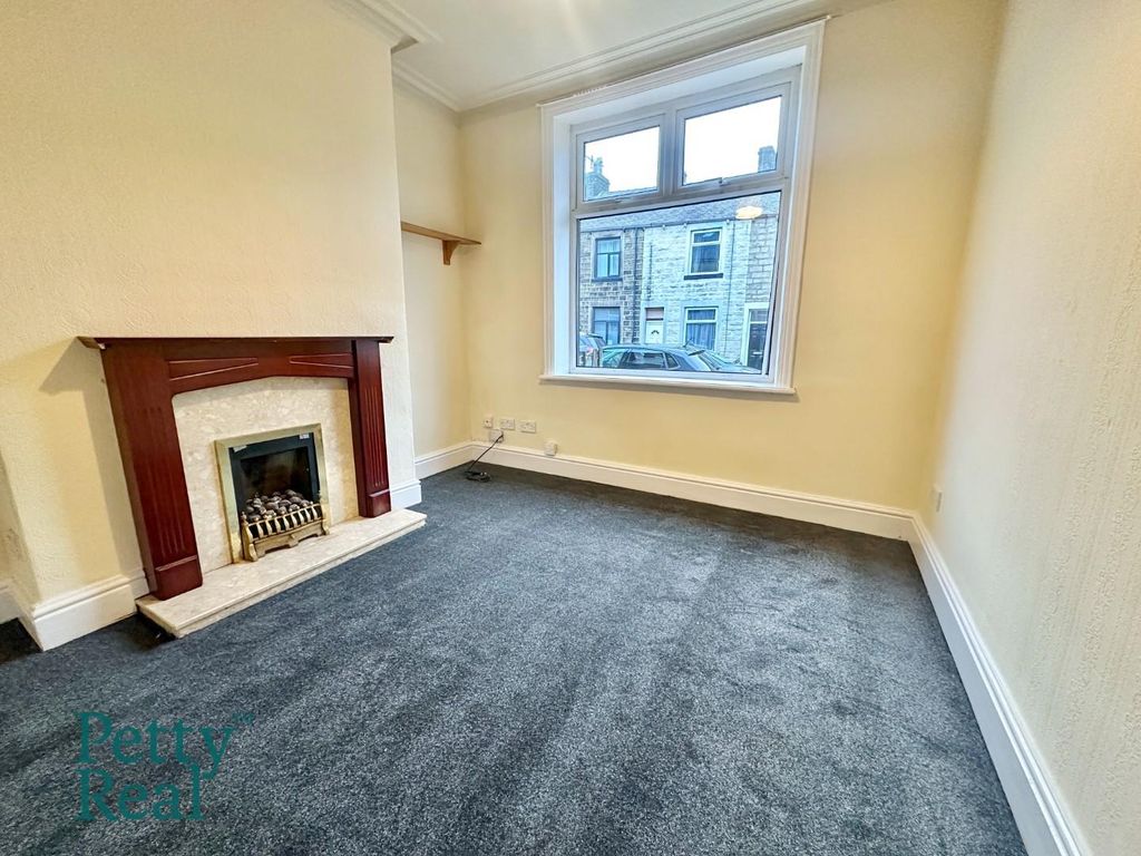 Property photo 3 of 11 84D23E20-D480-4756-89B9-88A6Ecb02D56.Jpeg