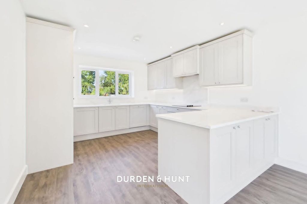 Property photo 2 of 12 Northlands Approach CGI