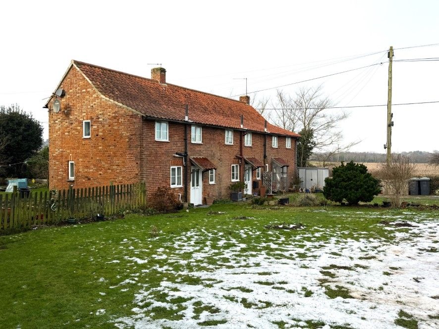 Property photo 2 of 5