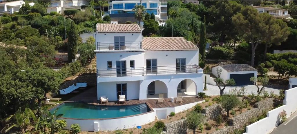 Property photo 1 of 26