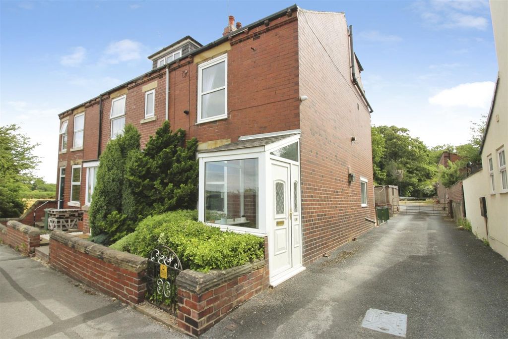 Property photo 1 of 19 Outside