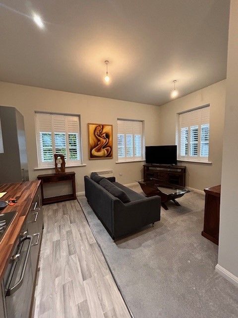 Property photo 2 of 21