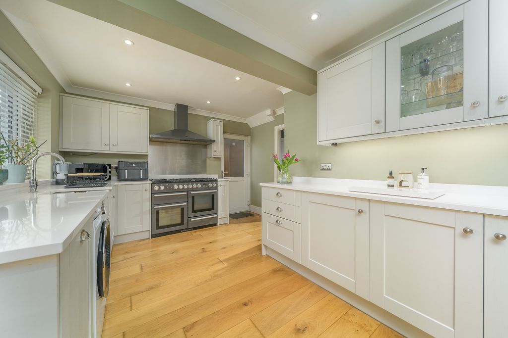 Property photo 2 of 32 Kitchen-1