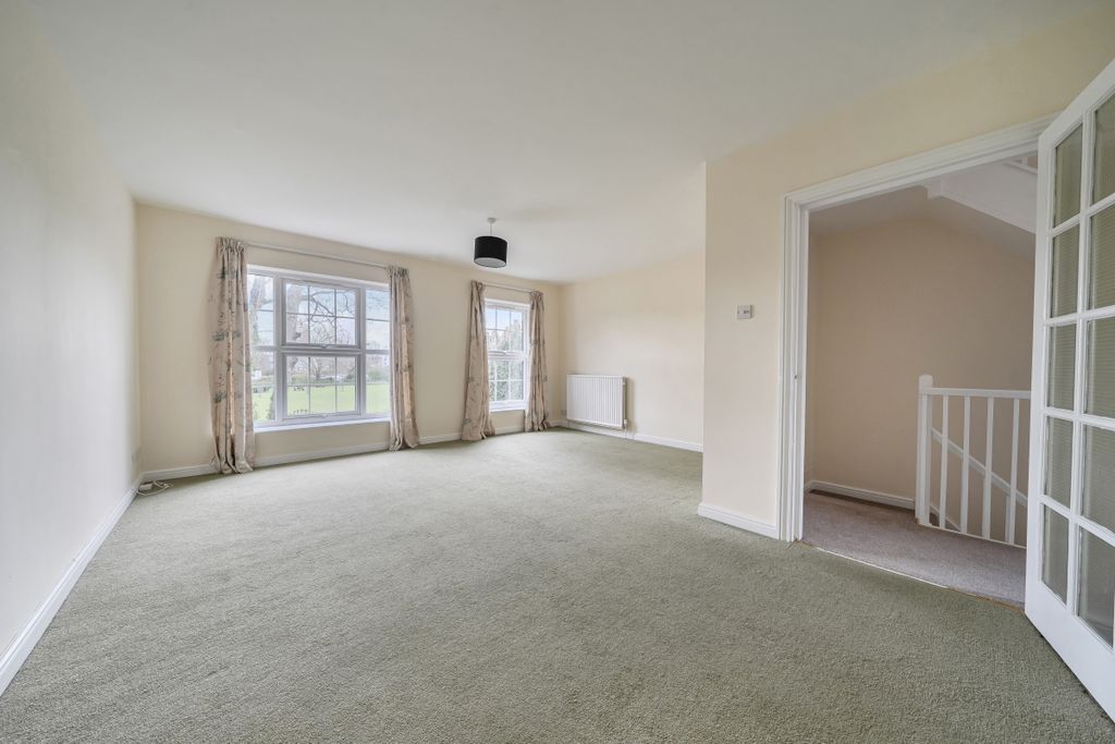 Property photo 3 of 20 1407370-8-69848Cb...