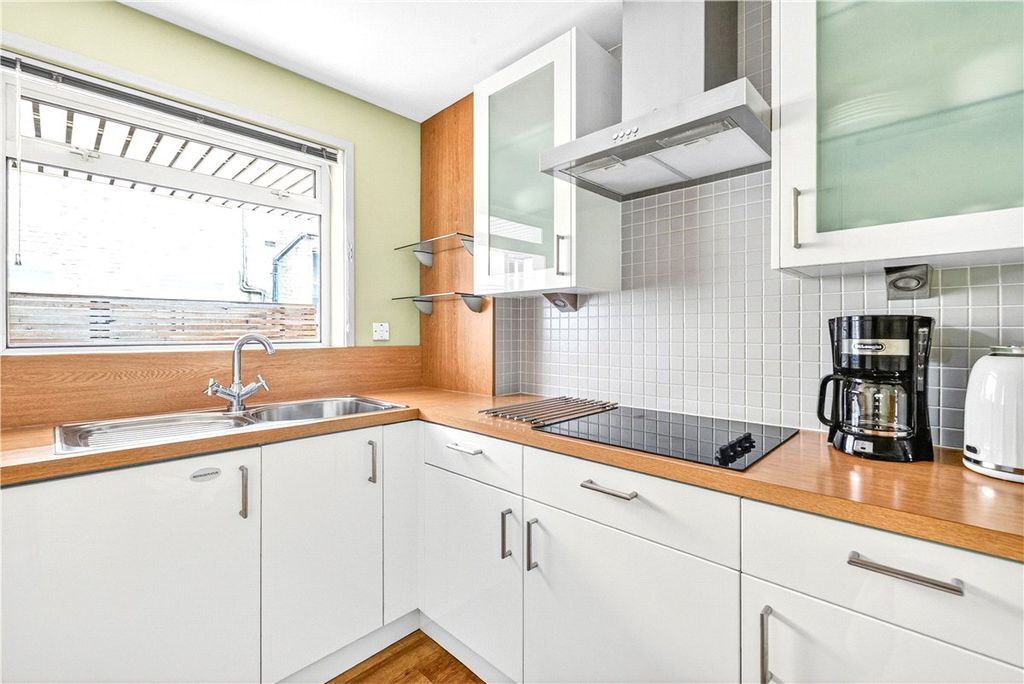 Property photo 2 of 15 Picture No. 80