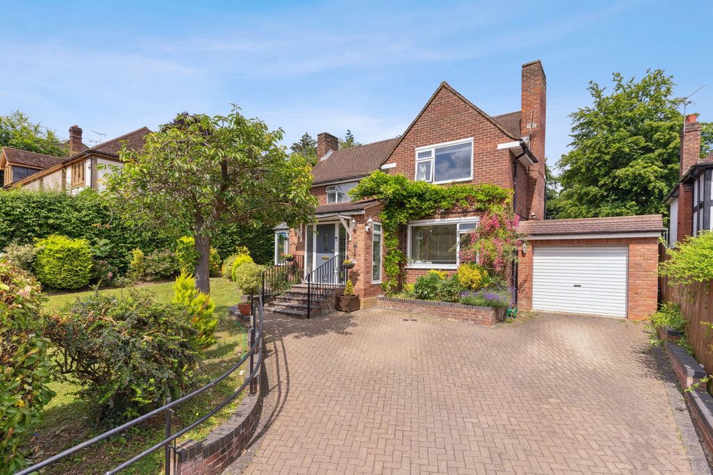 Property photo 1 of 18