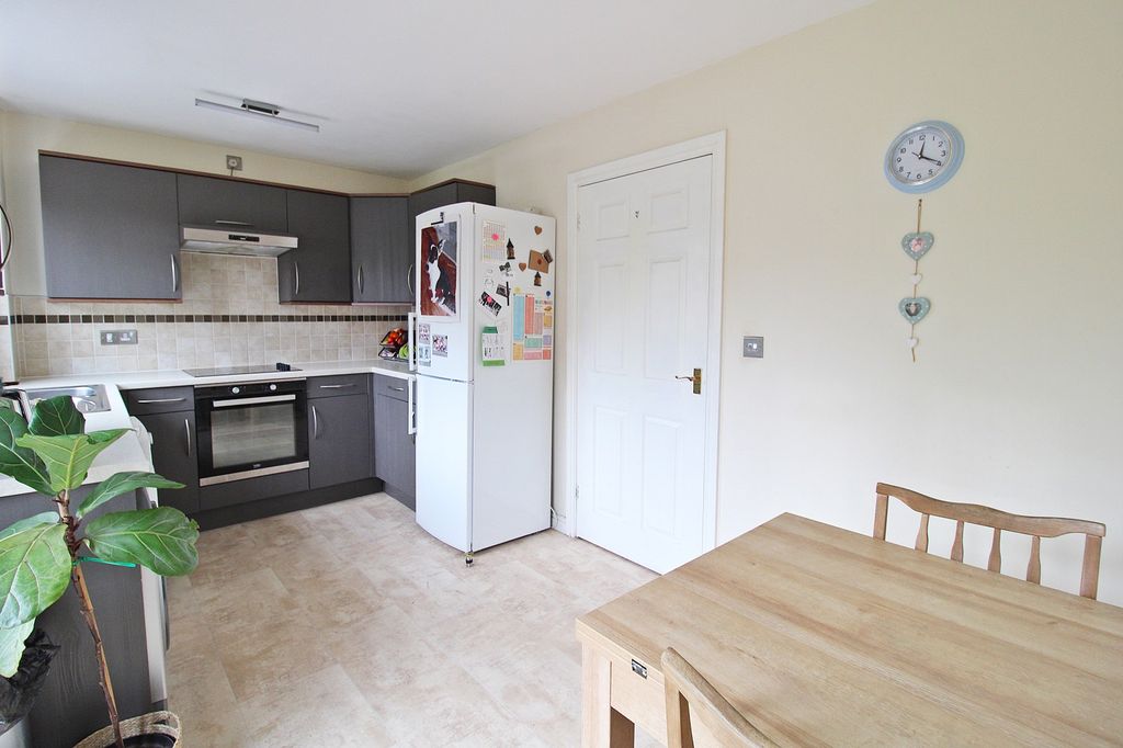 Property photo 3 of 20 Kitchen-Diner