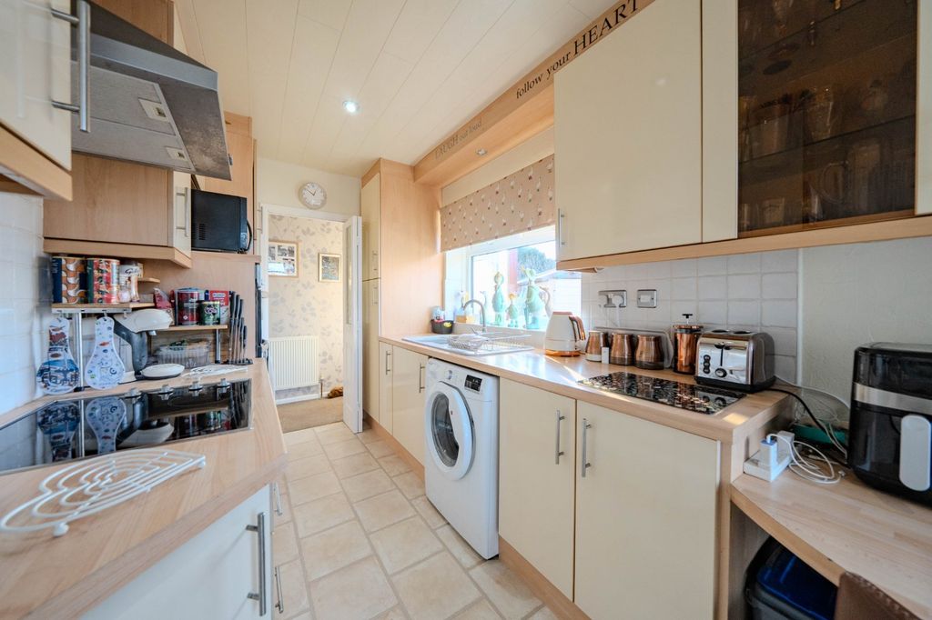 Property photo 3 of 28 Picture No. 21