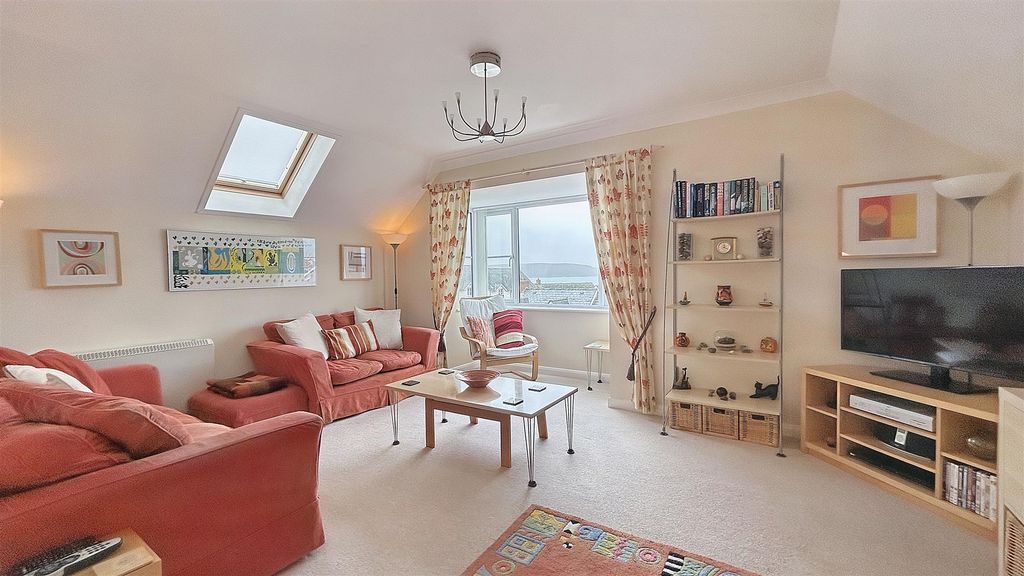 Property photo 1 of 13 Living Room (1).Jpg