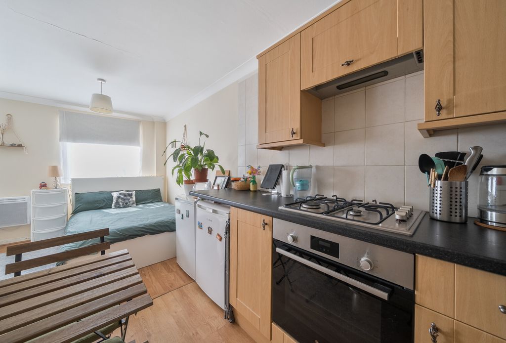 Property photo 2 of 10 1458228-4-6A10428...