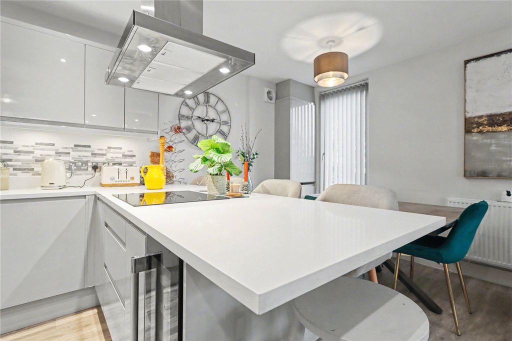 Property photo 1 of 16 Lifestyle