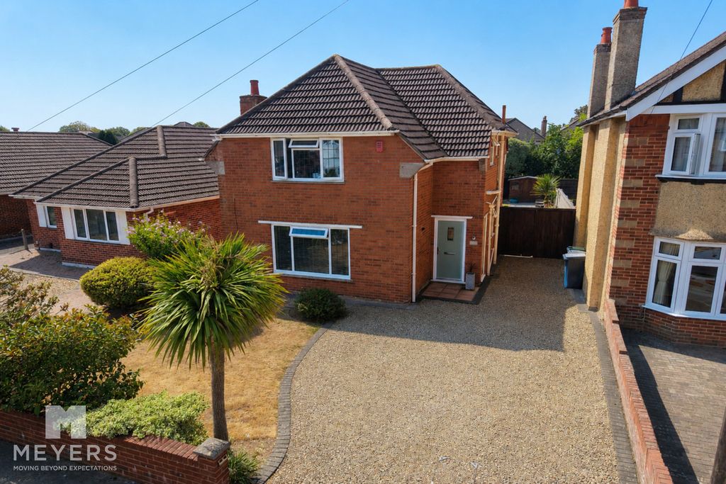 Property photo 1 of 45