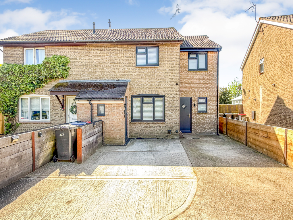 Property photo 1 of 12