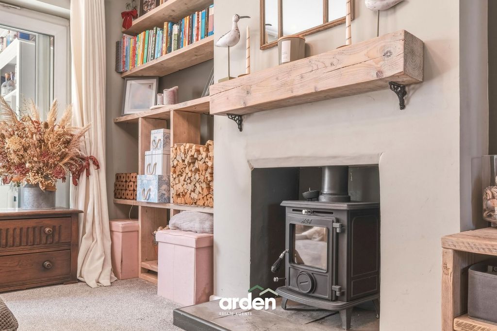 Property photo 2 of 16