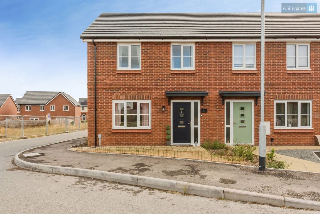 Property photo 1 of 19 Pbox-Img.Jpg