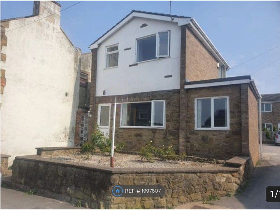 Property photo 1 of 18