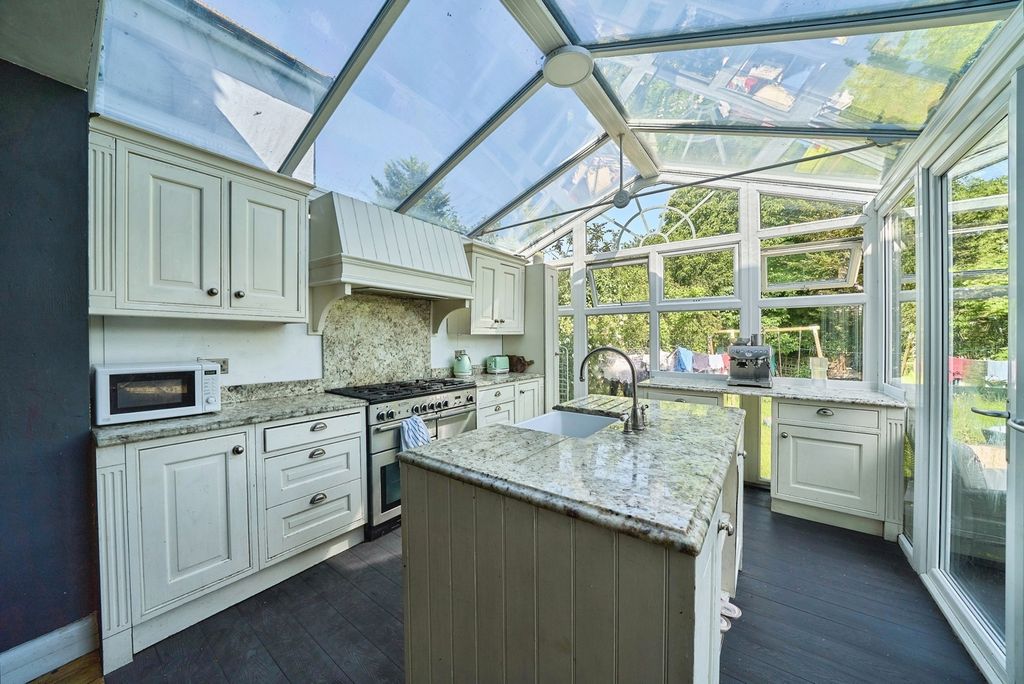 Property photo 1 of 21 Pbox-Img.Jpg