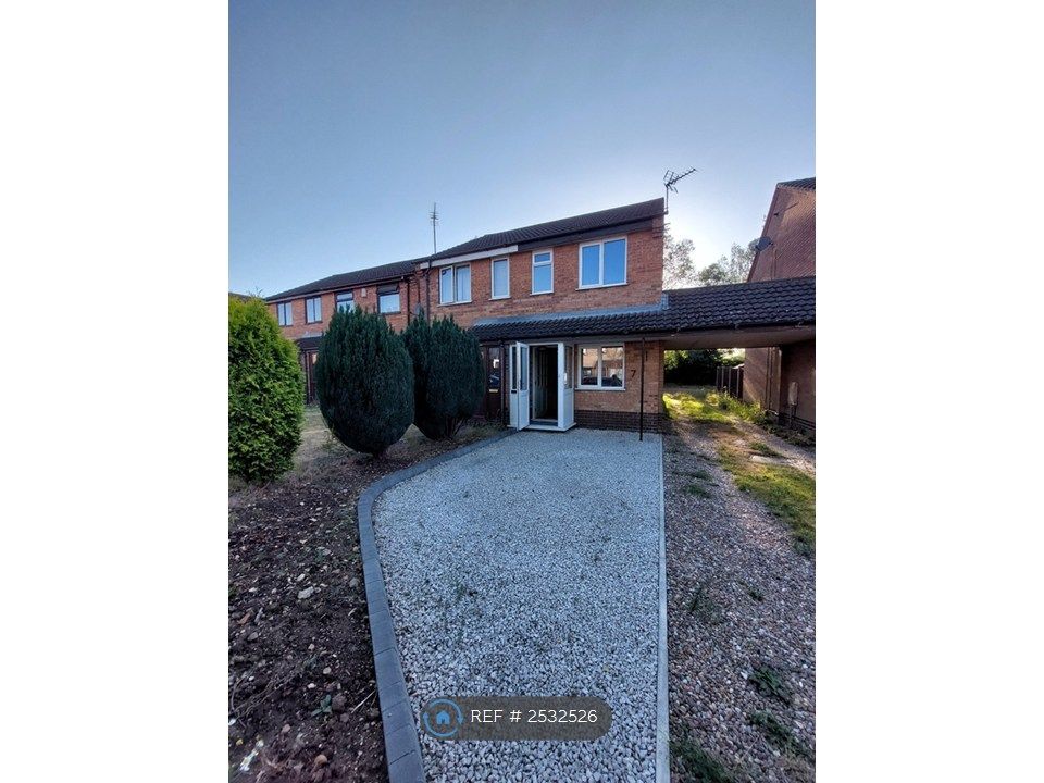 Property photo 1 of 17 Driveway