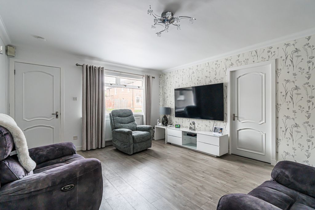 Property photo 2 of 21 Property Image 2