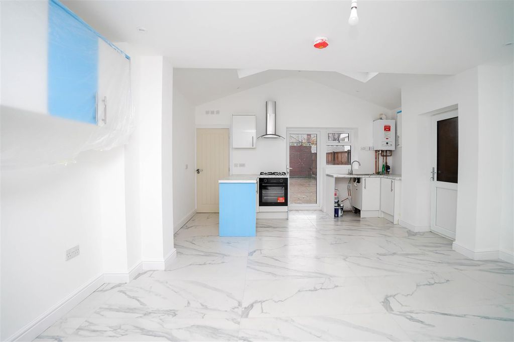 Property photo 3 of 15 Photo-2.Jpg