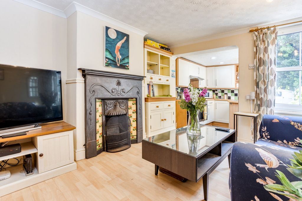 Property photo 1 of 31
