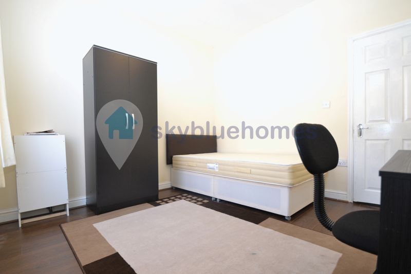 Property photo 2 of 9 Photo 2